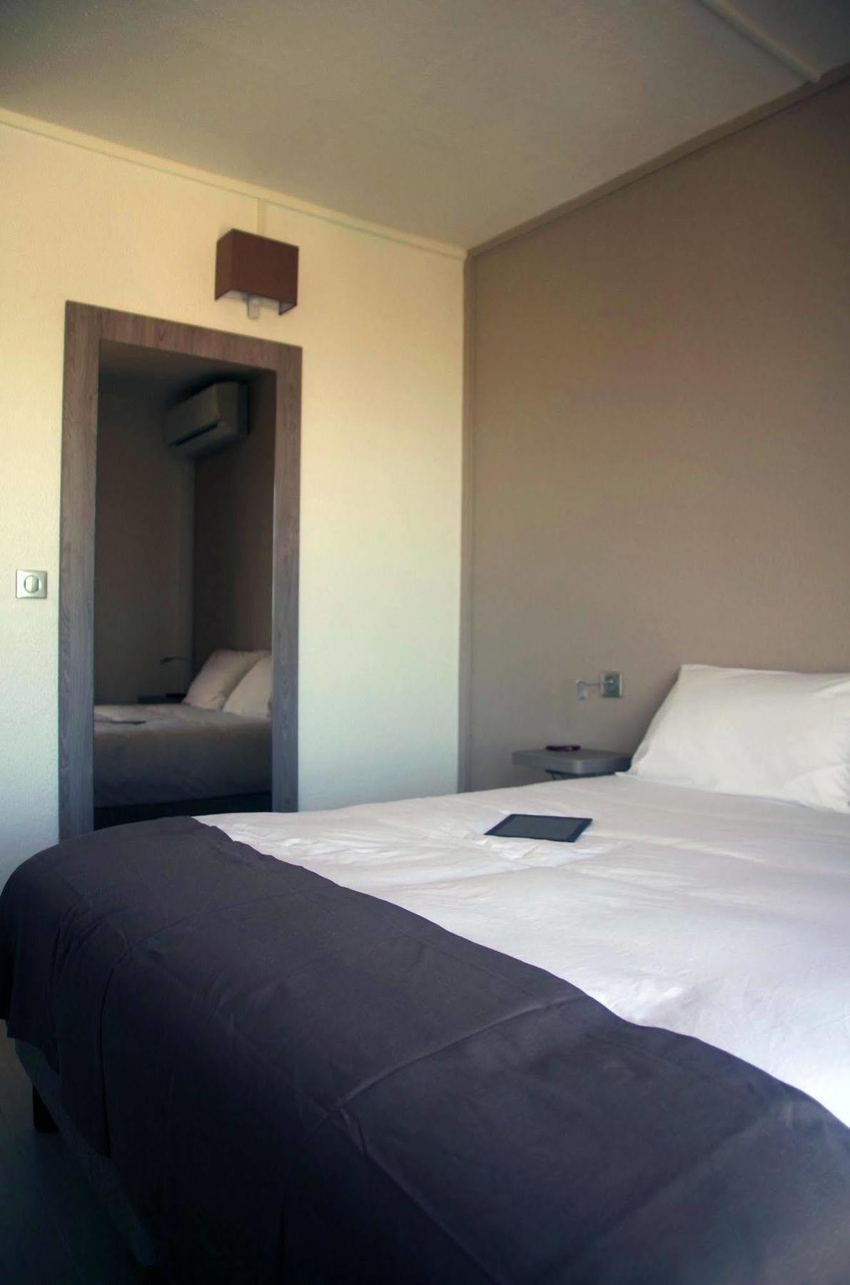 קאיין Hotel Des Amandiers מראה חיצוני תמונה